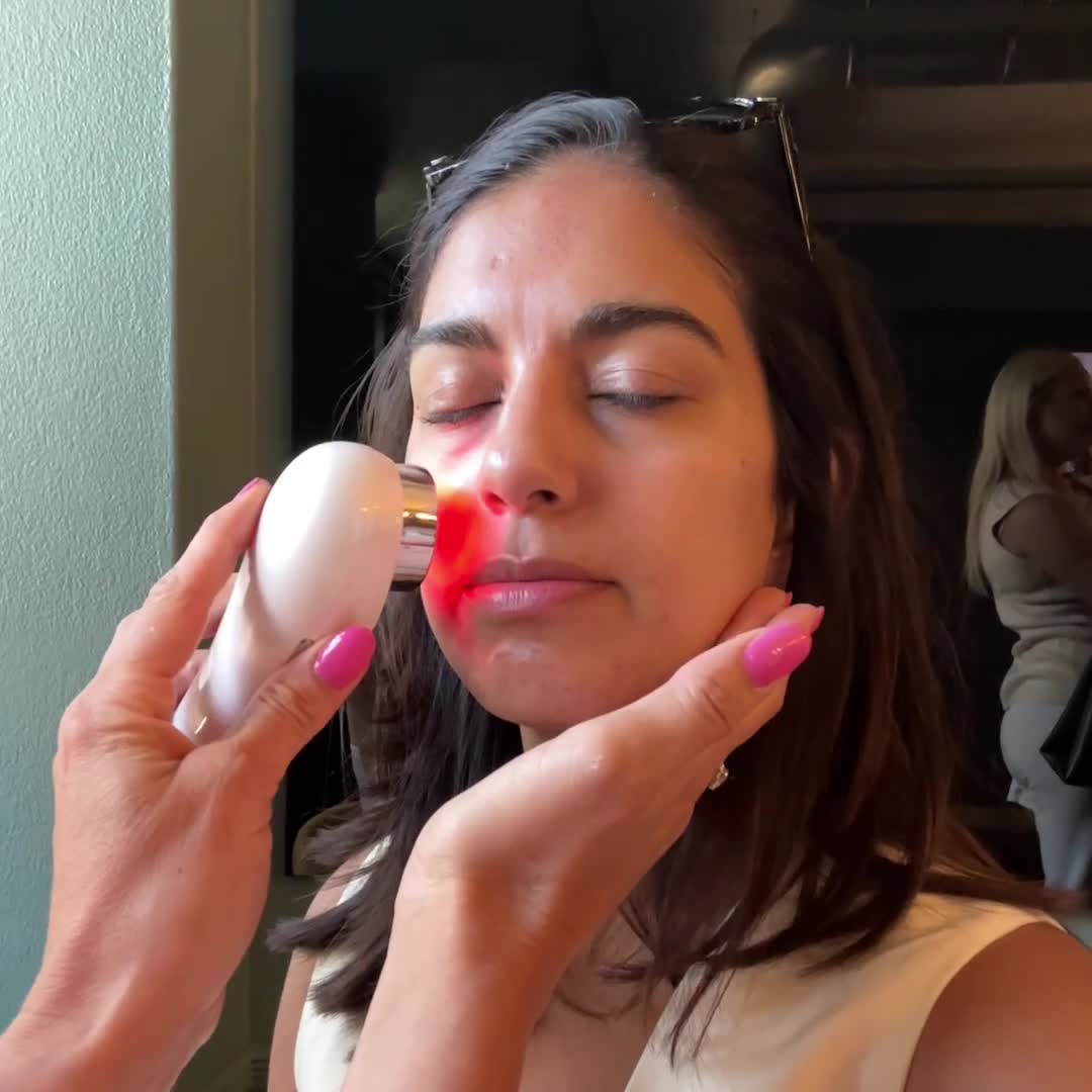 Opatra's LEDs Therapy