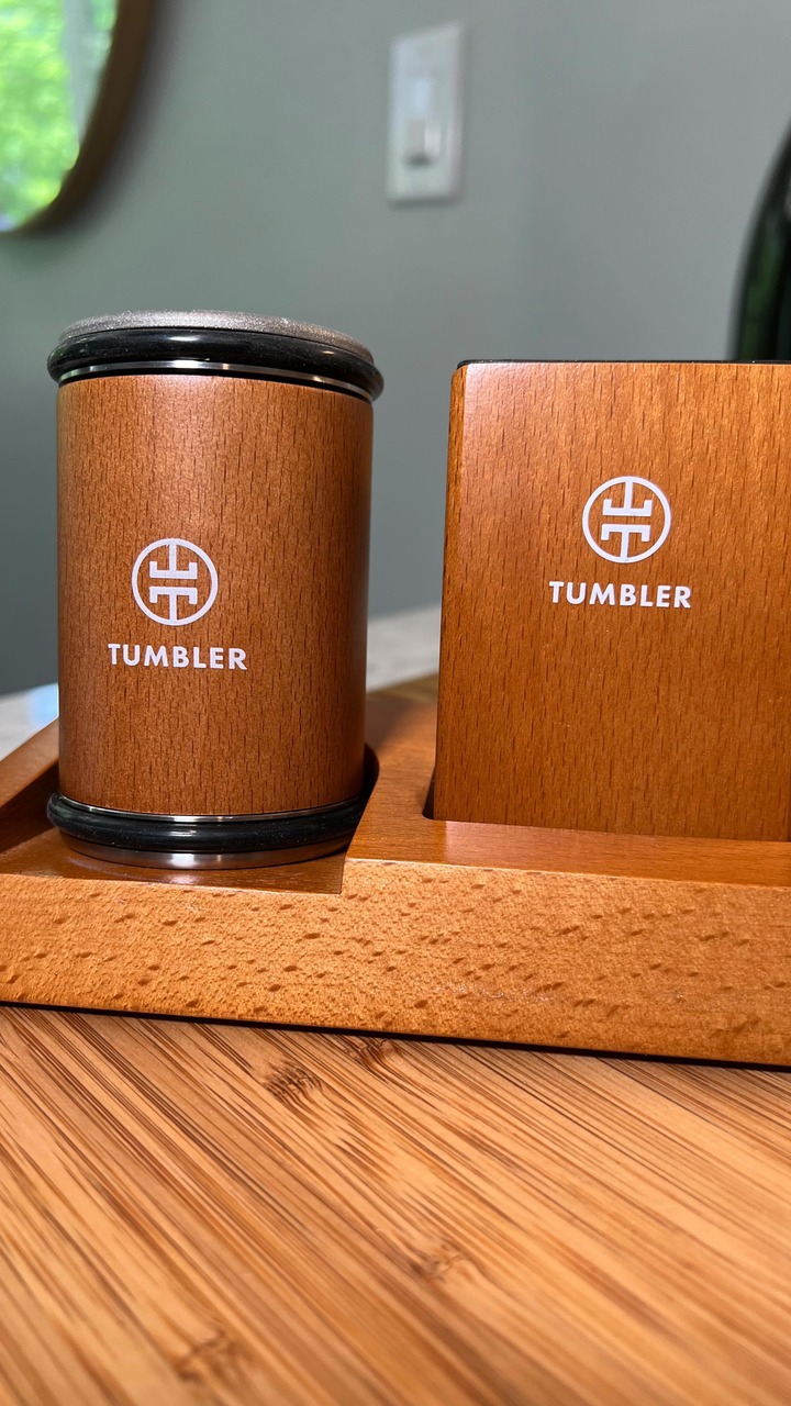 This Tumbler sharpener has saved my life. No more wasting time with the whetstone! I love being able to have my knives razor sharp in just a few minutes! Link in bio for anyone looking to get the best knife sharpener on the market!

@tumblerusa 

#reels #knife #sharpener #cook #cut #sharp #chef #tumblerusa