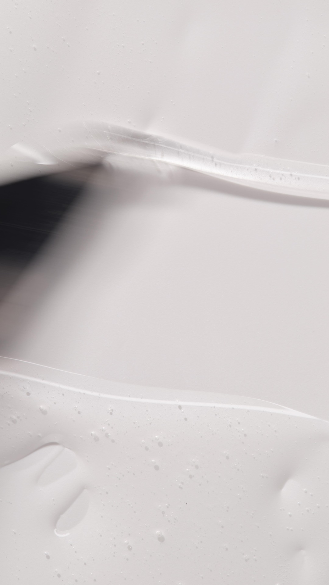 One product, endless glossy possibilities ✨

@katiejanehughes shares 5 ways she uses the Hyper Shine Serum to maximize her makeup bag. From reviving matte textures to creating a glowing complexion, this colorless glassy mixing medium does it all.

How would you Hyper Shine?