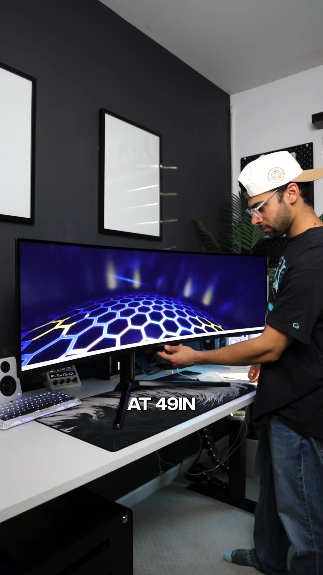 INNOCN 49" OLED Ultrawide 144Hz QHD Curved Professional Monitor