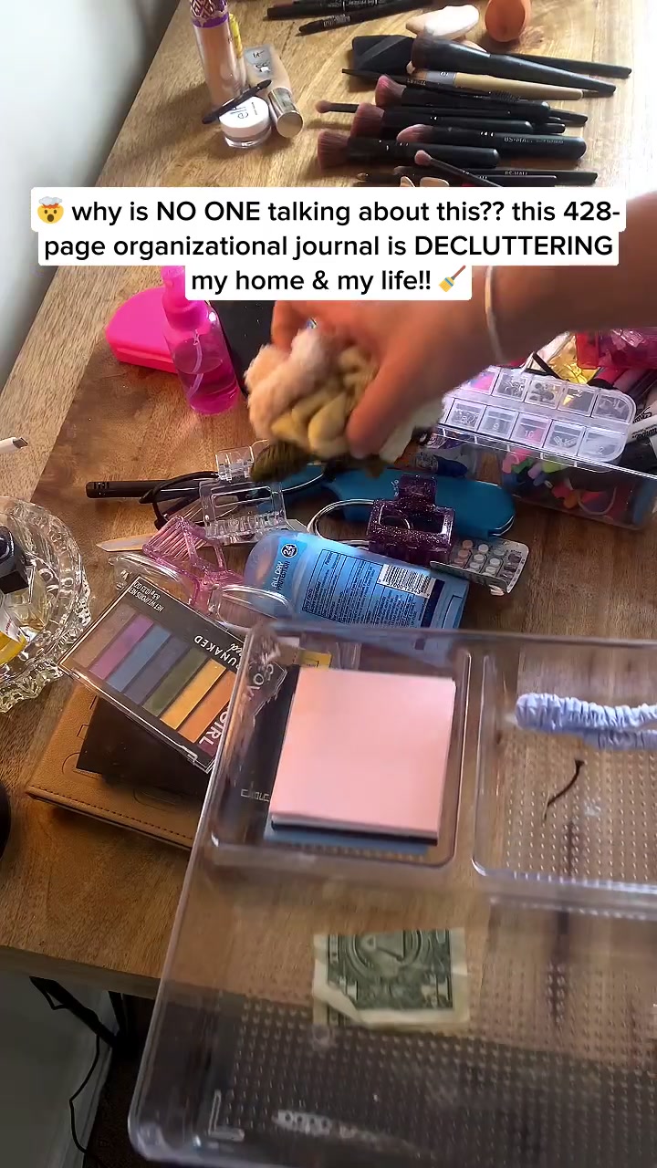 🙌 A coach for de-cluttering your home and life!