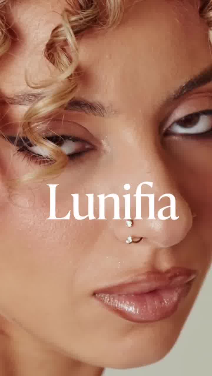 On vous a écouté… et Jade est là 🤎✨

Après Julia et Louise, découvrez la nouvelle évolution de notre piercing emblématique : le Jade, pensé pour sublimer le nostril.

Un design raffiné, une qualité irréprochable, et surtout… une réponse à vos demandes !

👉 Qui attendait ce drop avec impatience ? 👀

⎯⎯⎯⎯⎯⎯⎯⎯⎯⎯⎯⎯⎯⎯
#lunifiaparis #piercinglover #piercingjade #nostrilpiercing #piercingaddict #piercingstyle #piercingjewelry #newdrop