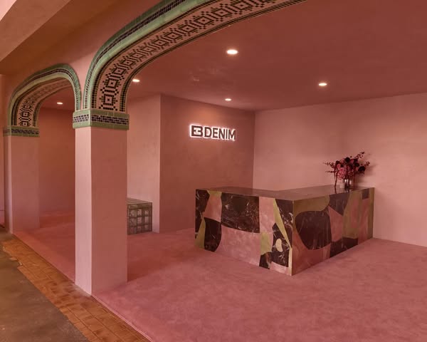 Today marks the milestone of opening EB’s first retail store.  This space is the forefront of our HQ, the whole heart of the brand. Designed by Becky Hearn. Built by The Harding Group.
217 S La Brea Ave
Los Angeles, CA  90036
United States