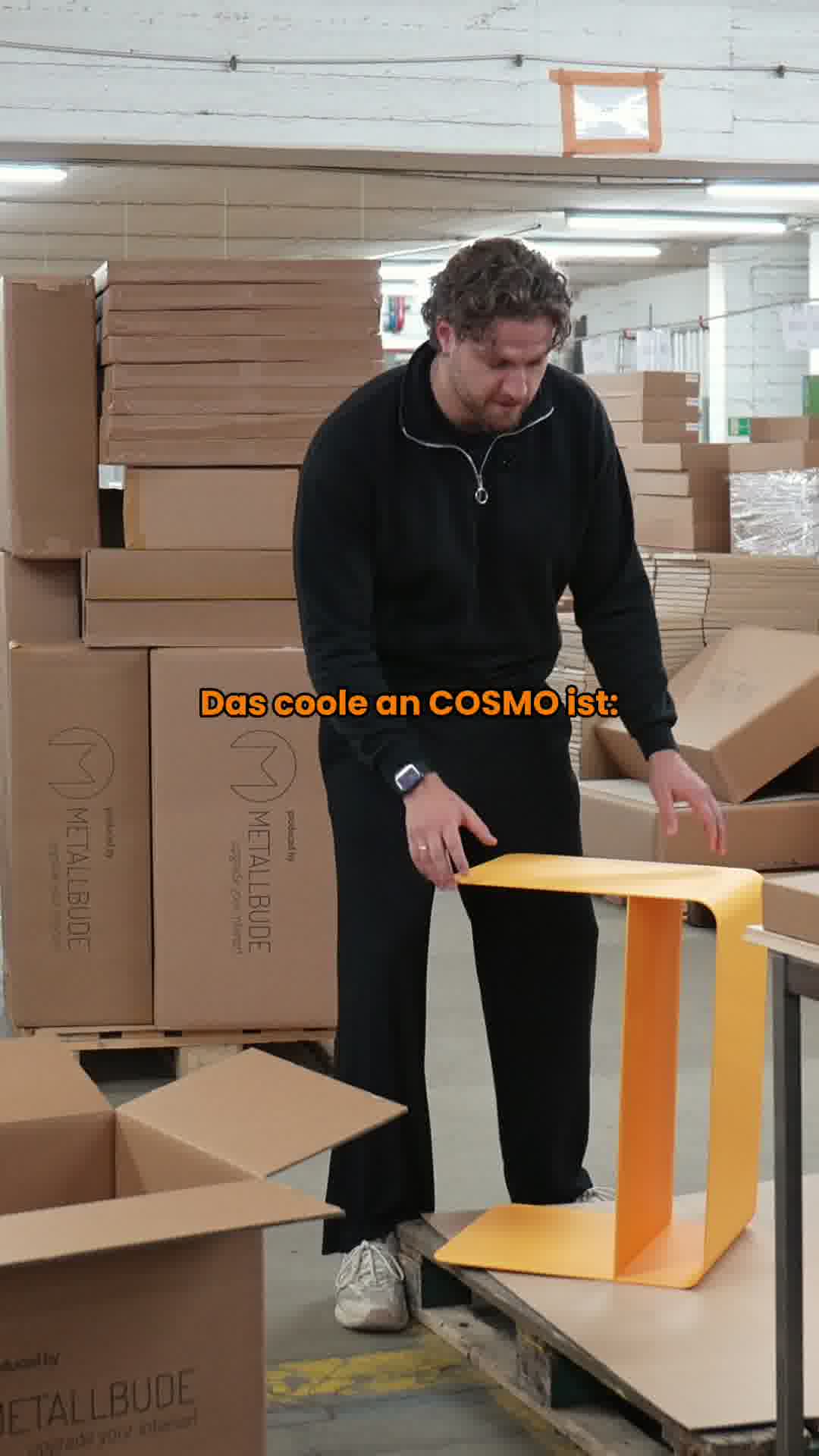 COSMO – der wandelbare Beistelltisch.