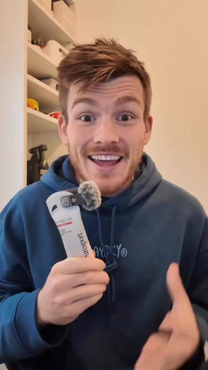 The first energy gel actually designed BY runners, FOR runners 💥
We’ve tested it with over 500 runners before launch because we knew it had to be right 🏃
Here's what makes Puresport Energy Gels different:
⚡ One gel every 30 minutes - we've run the numbers for you
🧪 Dual carb formula that's gentle on your gut
😋 Light, natural flavours, without the artificial taste
Shop yours → puresport.co