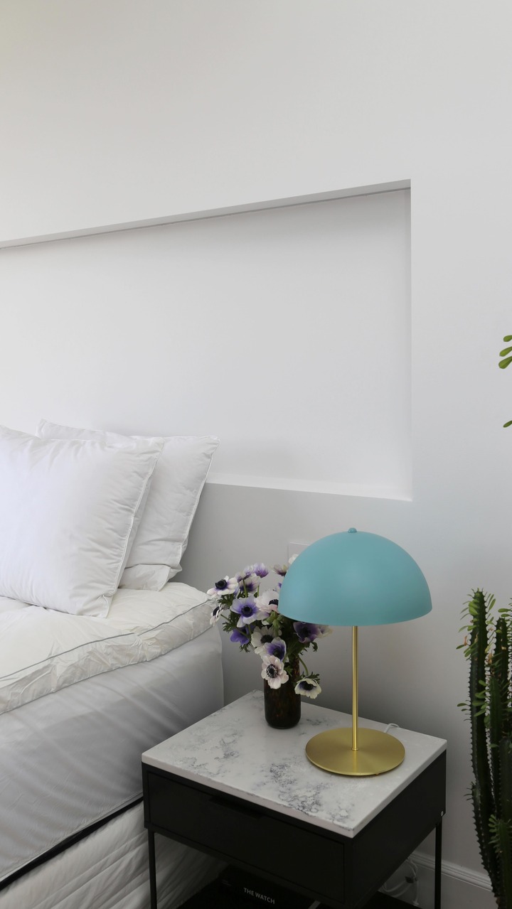 • WHEN DID YOU • upgrade your topper or pillows last? We spend around a third of our lives in bed.. and the @supersleeperpro Marshmallow Bed Topper & two free comfort pillows was exactly what our bedroom needed 🛏️ pure comfort just like a luxury hotel! 
Use the discount FLOAT on anything you love in the @supersleeperpro collection 
The kids are begging us for one of these now 😬☺️ #productreview #productreviewer #supersleeperpro #marshmallowbed #bedroomdesignideas #bedroomupgrade