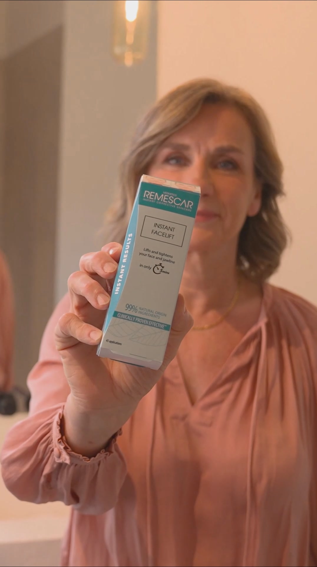 Prova la nostra Crema Lifting Viso Instant​ 🌟