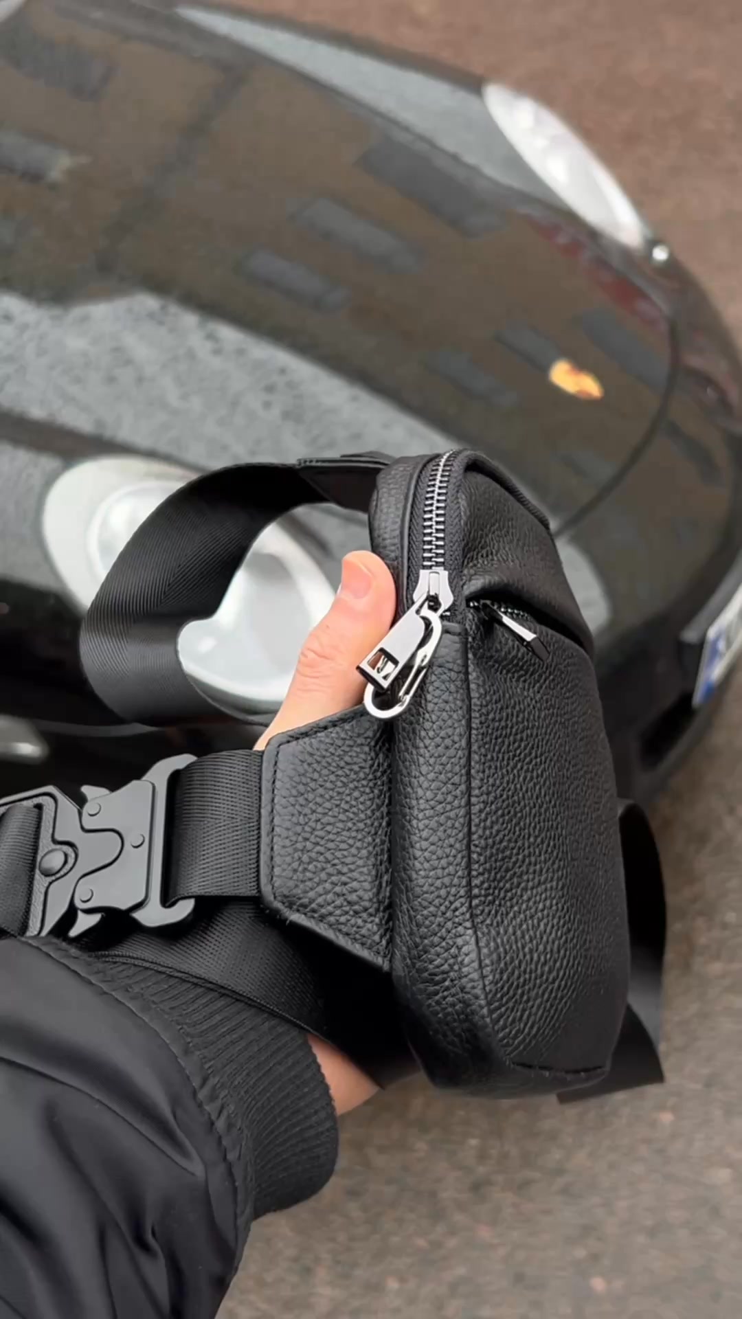 Premium Leather, Modern Style.