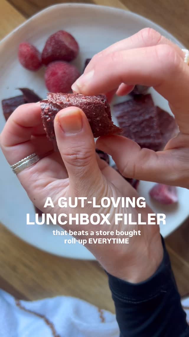 A ‘gut-loving’ grown-up twist on the roll-ups we grew up with. Packed with fresh fruit & whole-food ingredients, they’re a fun and wholesome lunchbox filler. 

INGREDIENTS 
+ 2 cups fresh/frozen berries
+ ½ a lemon juiced 
+ 1 tsp vanilla extract 
+ 1 handful baby spinach 
+ 1 tsp @chief.nutrition liver powder 
1 tbsp chia seeds 
3 tbsp gelatin powder 
1 tsp honey or maple syrup (optional, depending on sweetness of fruit) 

METHOD
1. Preheat oven to 130°C and line a baking tray with parchment paper.

2. Add the berries, spinach, chia seeds and liver powder to a blender or food processor and blend until smooth (add a splash of water if needed to help blend berries)

3. Pour mixture into a saucepan. Stir in lemon juice, vanilla extract and honey/maple syrup (if using)

4. Sprinkle gelatin powder over mixture, and warm gently over low-medium heat. Use a whisk to stir the gelatin and make sure there are no lumps

5. Once the gelatin has dissolved, pour the mixture onto the tray and spread into an even thin layer (thin but not see-through, you may need 2 trays to spread mixture out evenly)

6. Bake /dehydrate for around 2 hours, or until it feels dry and no longer tacky to the touch

7. Allow to cool completely before cutting into strips and rolling them up

Storage tip: Keep in an airtight container at room temperature for up to a week.

👉 Want more ideas like this? Comment LUNCHBOX and I’ll send you my LUNCHBOX GLOW-UP with 20+ easy, healthy recipes to level up your lunchboxes

#lunchboxidea #fruitrollup #fruitrollups