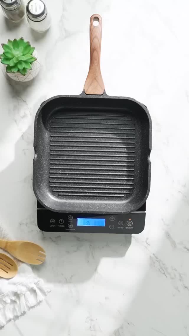 Happy National Pupusa Day to all who celebrate. 🫡 Which should really be everyone. I mean, just look at those. 🤤