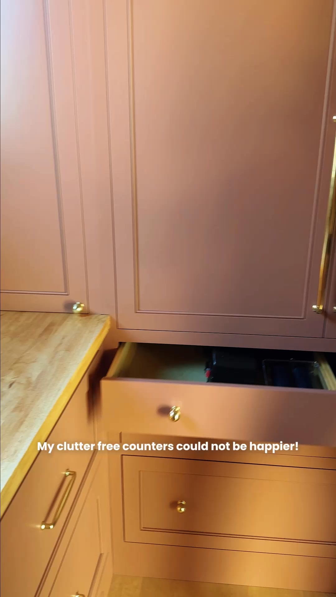 Blade Duo In Drawer Outlet by Docking Drawer