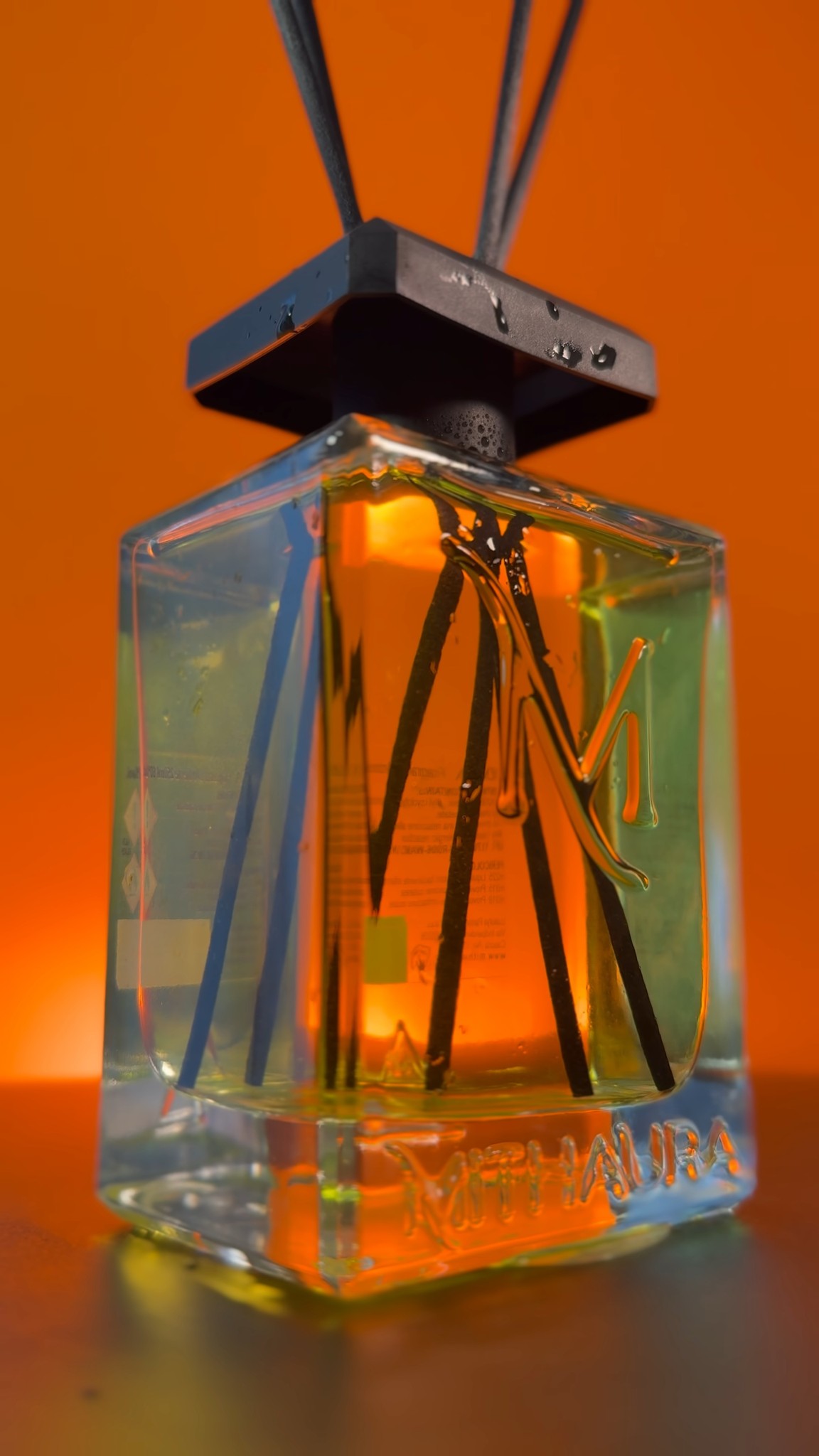 Nemea 🍍🥥
La dolce carezza di un’estate eterna.

Visita il sito
www.mithaura.it