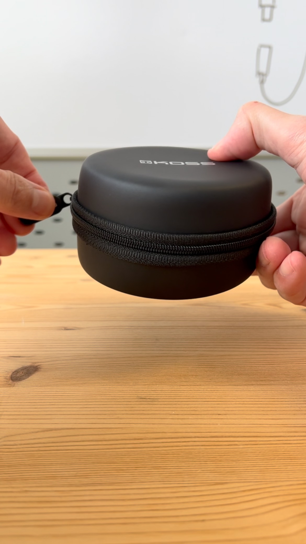 Porta Pro Wireless Arctic White is here. ❄️