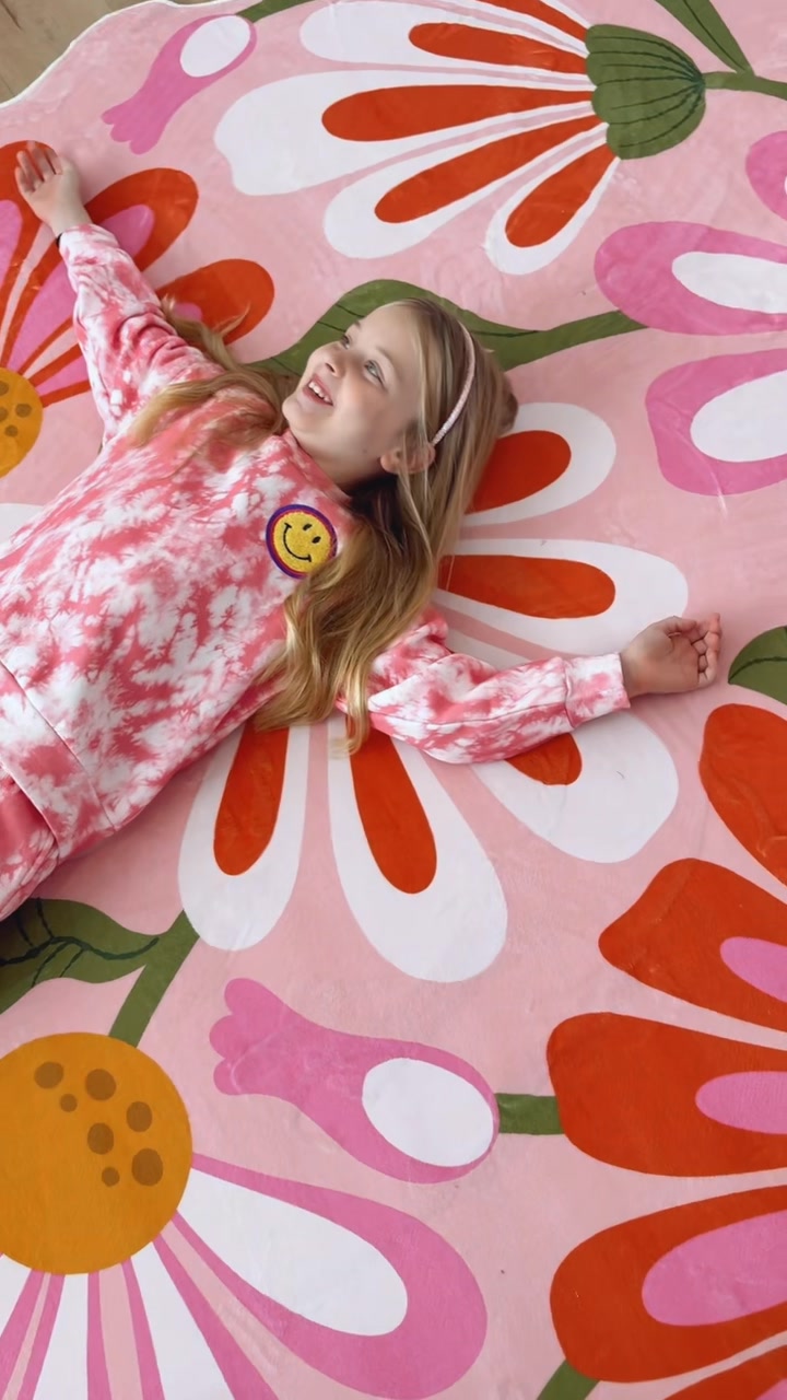 Pink Base Pink Floral Wavy Rug