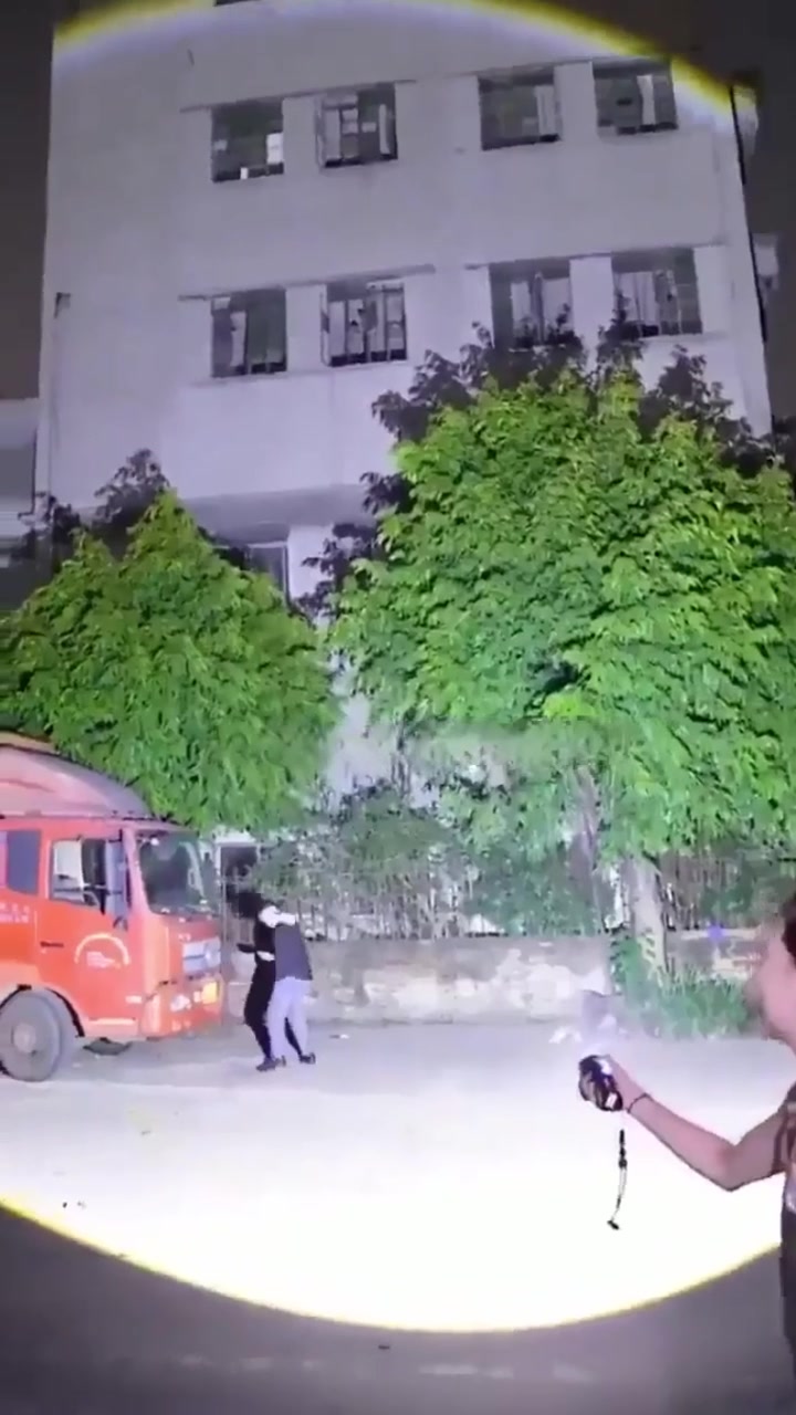 🌟 Illuminatez votre vie avec Laser Flash! 💡