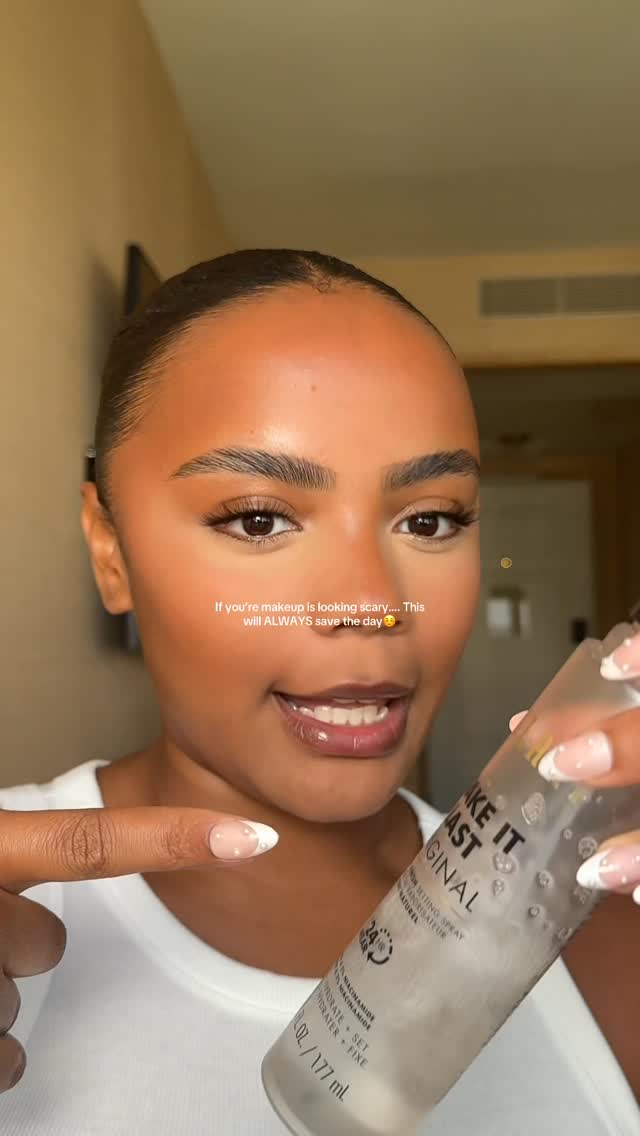 Whenever my makeup starts to look scary @milanicosmetics make it last always come to save the day and melt my makeup 💕 #meltingspray #settingspray #milanicosmetics #milanimakeitlast #makeup #basetutorial