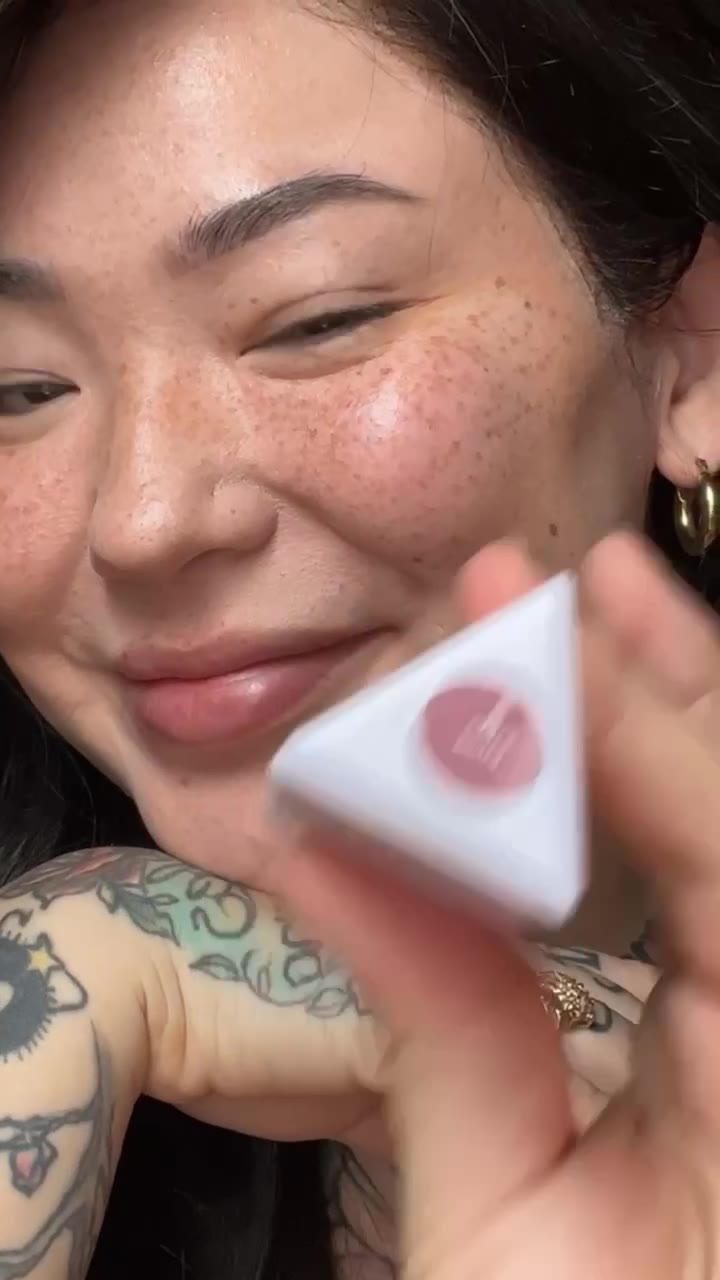 Easy to wear. Easier on the planet.