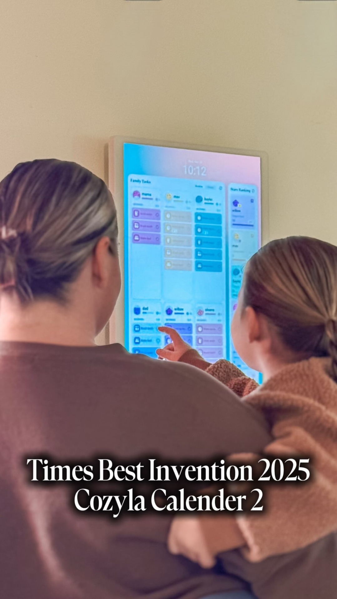 Someone explain to me why no one told me a digital frame calendar could actually change the vibe of my whole home? The @Cozylaframes Calendar 2 has basically turned my kitchen into command central. It keeps our schedules, reminders, the kids’ activities, my favorite streaming apps, and even little love notes for the family all in one spot and not on my phone. Type B mom approved.
Click the link in my bio to get yours today! 

 #cozyla #cozylacalendar #digitalcalendar #giftideas #giftguide