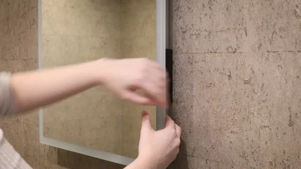 Discover Lithium Ion mirrors & cabinets, cordless, rechargeable & stylish. Free next-day UK delivery.