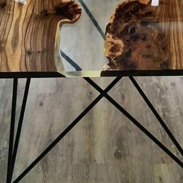 Magic Resin: Epoxy Resin for Artistic Applications